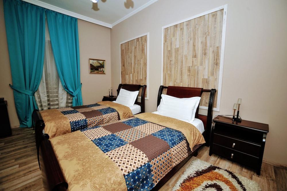 Dream Hotel Tirana Esterno foto