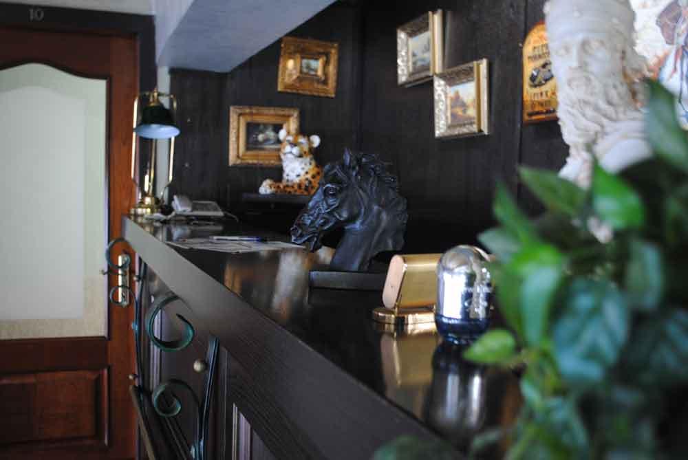 Dream Hotel Tirana Esterno foto