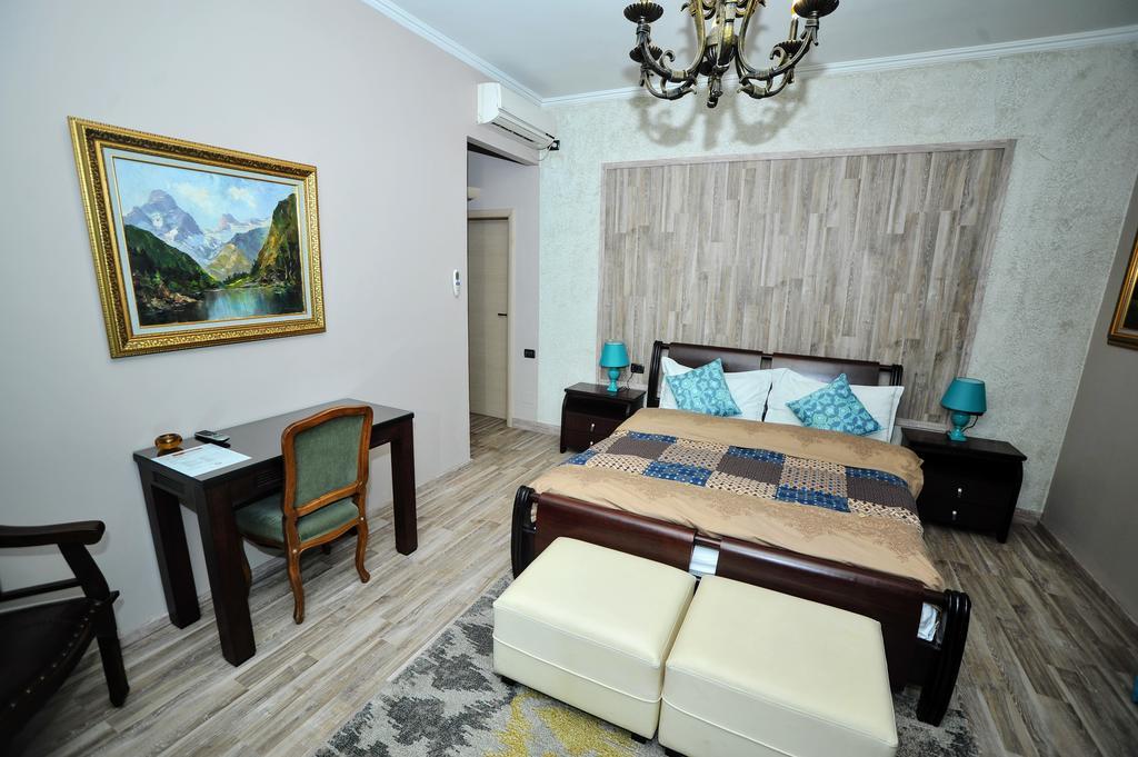 Dream Hotel Tirana Esterno foto