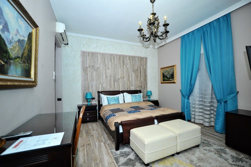 Dream Hotel Tirana Esterno foto