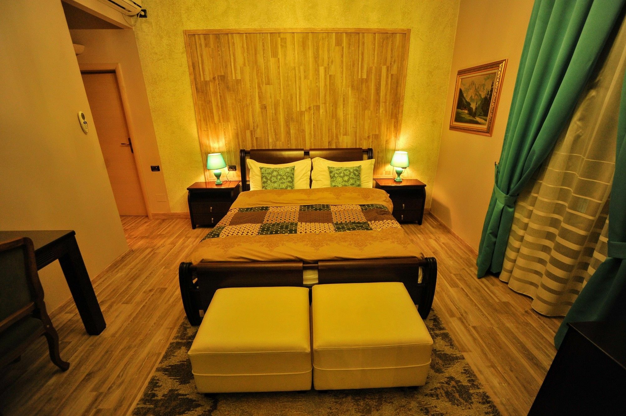 Dream Hotel Tirana Esterno foto