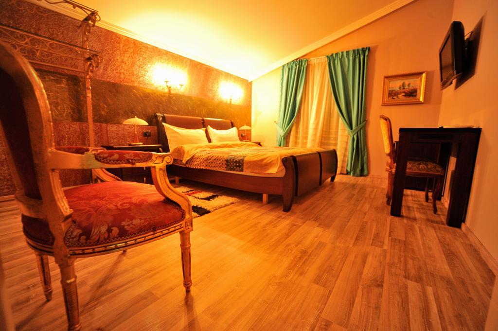 Dream Hotel Tirana Esterno foto